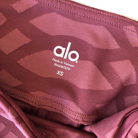 ALO YOGA GODDESS LEGGING - Picture 2 of 4